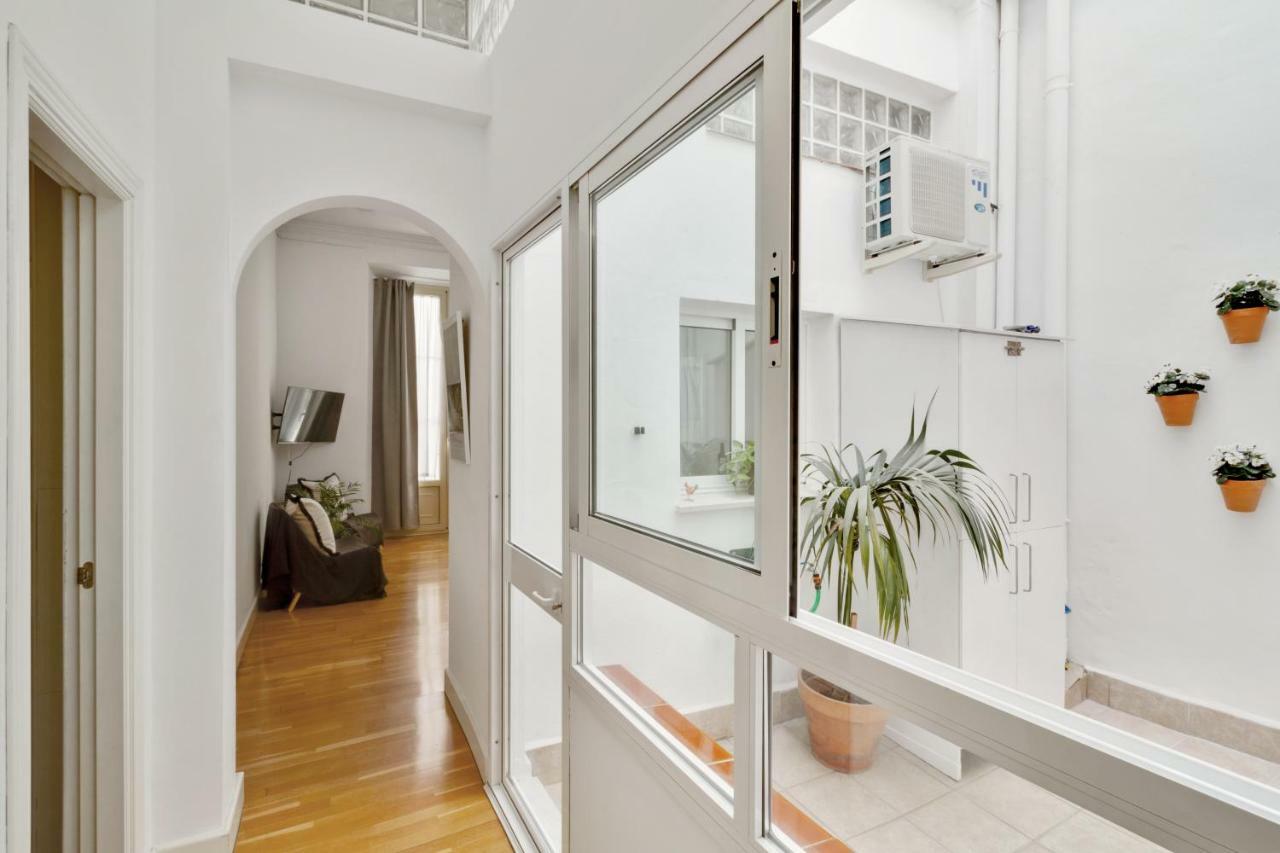 Del Parque Flats Letran Apartment Малага Екстериор снимка